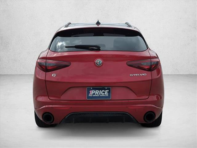 Used 2023 Alfa Romeo Stelvio Veloce AWD/4WD image 7