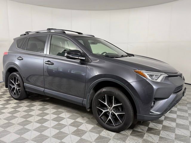 Used 2018 Toyota RAV4 SE w/ Power Extra Value Package AWD/4WD image 10