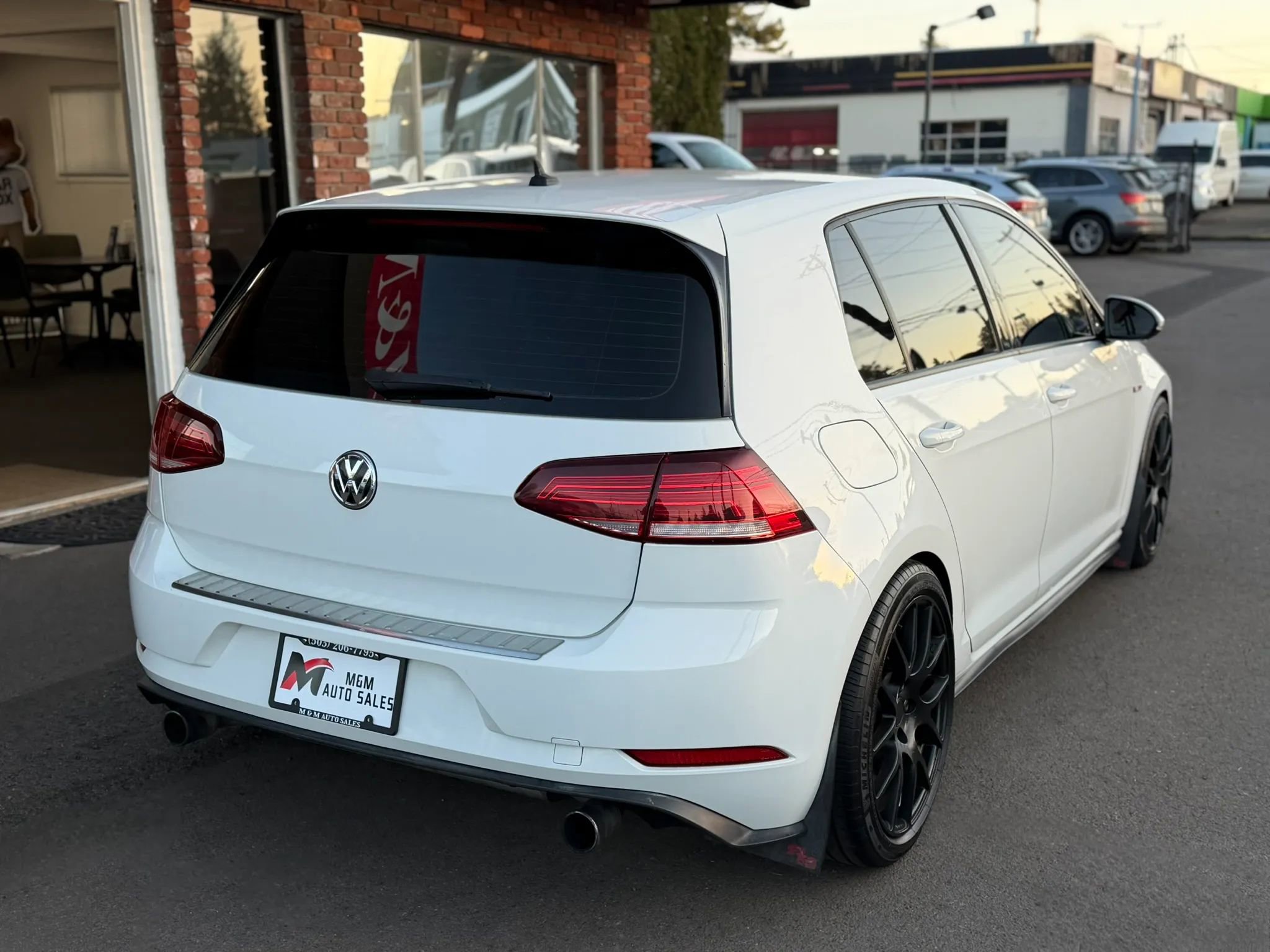 Used 2019 Volkswagen GTI S image 3