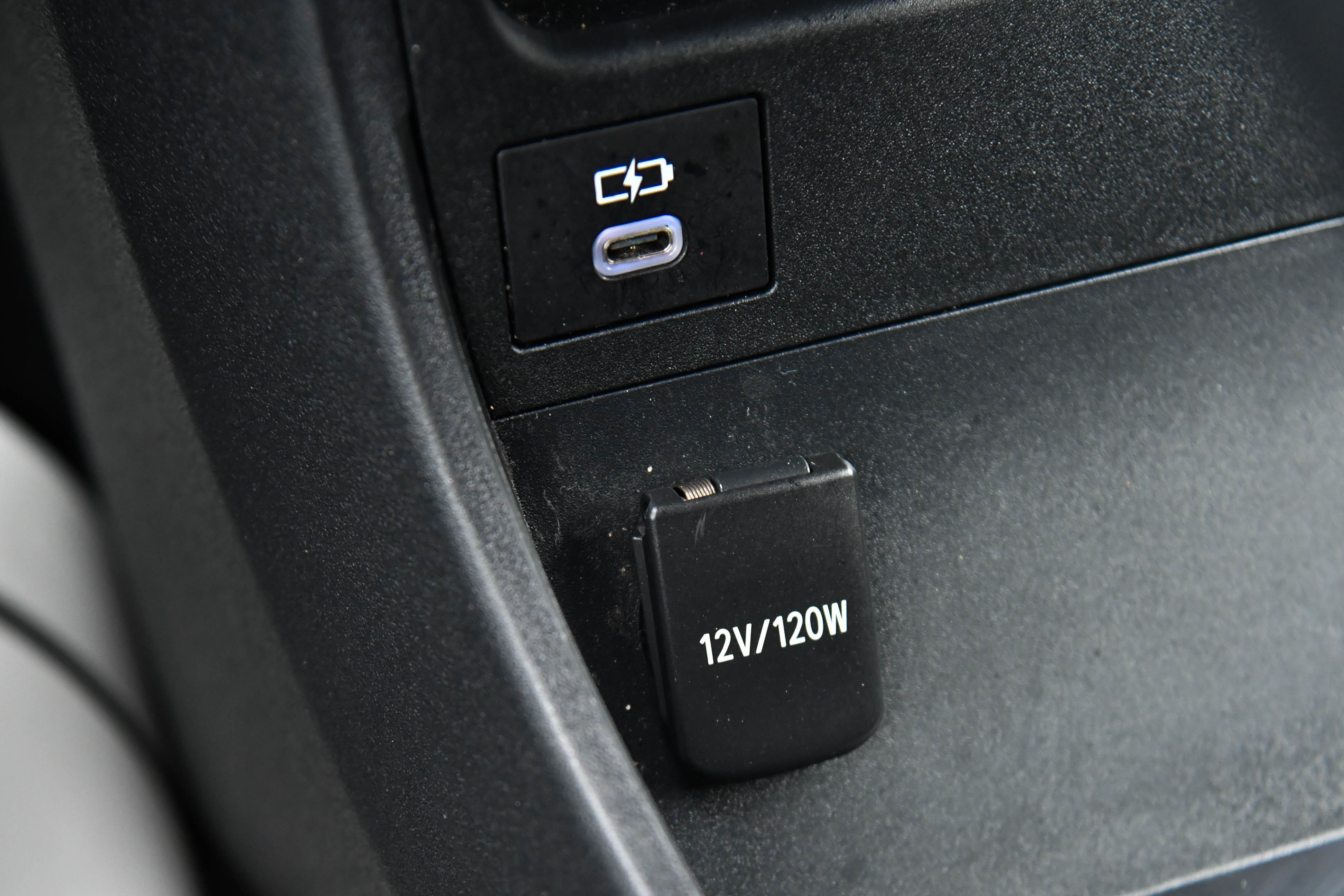 Used 2024 Subaru Solterra AWD/4WD image 27