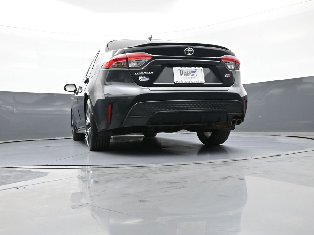 Certified 2022 Toyota Corolla SE w/ SE Premium Package image 30
