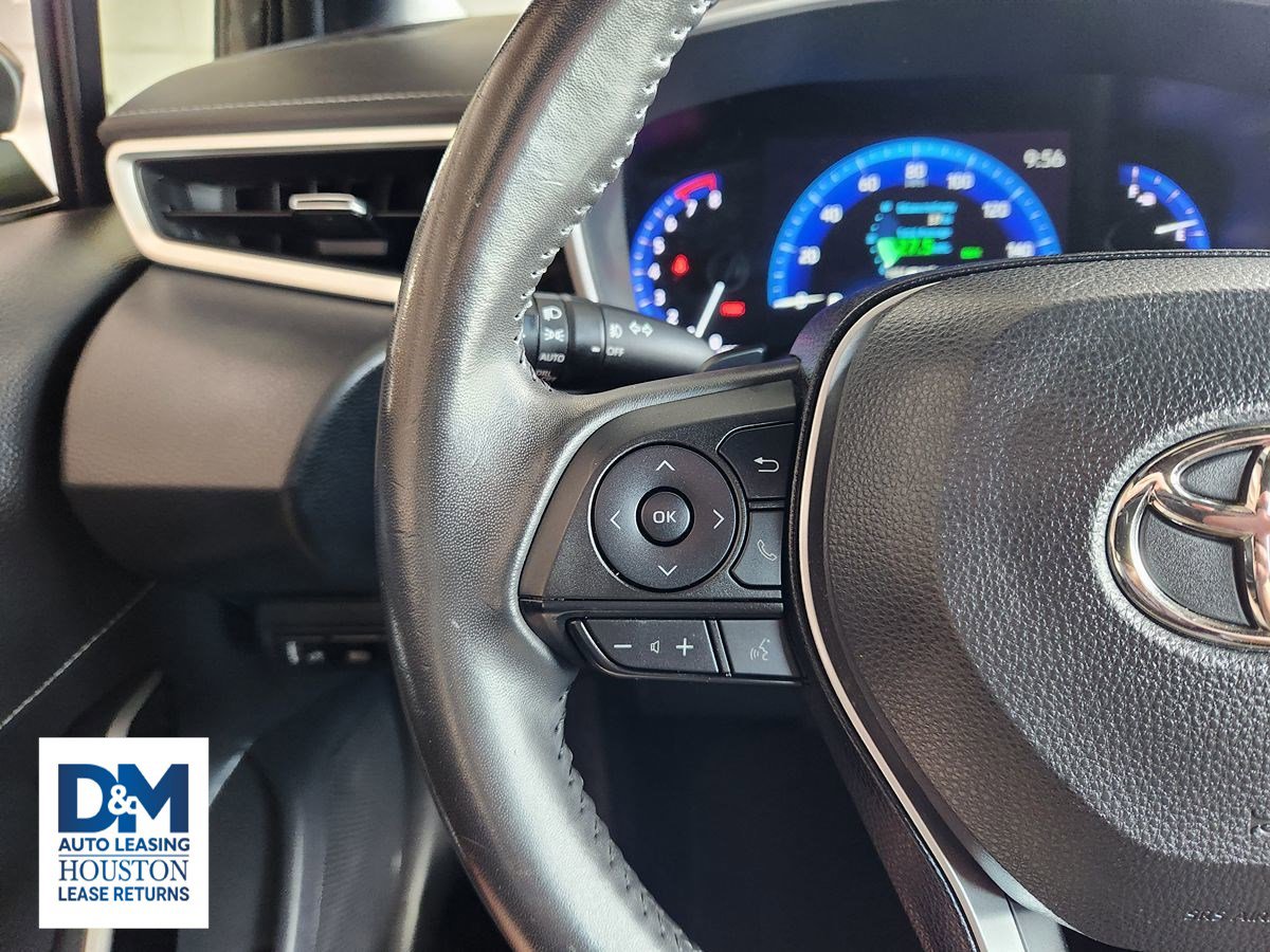 Used 2022 Toyota Corolla XSE FWD image 36