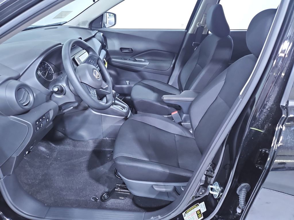 New 2025 Nissan Kicks Play S image 10