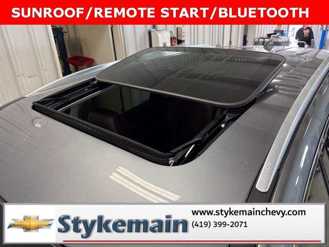 Used 2020 Buick Enclave Avenir image 2