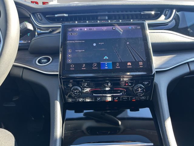 Used 2023 Jeep Grand Cherokee 4WD 4xe image 19