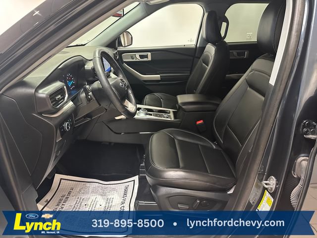 Used 2024 Ford Explorer XLT w/ Equipment Group 202A AWD/4WD image 5