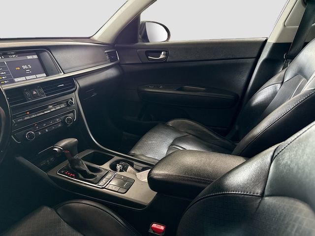 Used 2020 Kia Optima SE FWD image 24