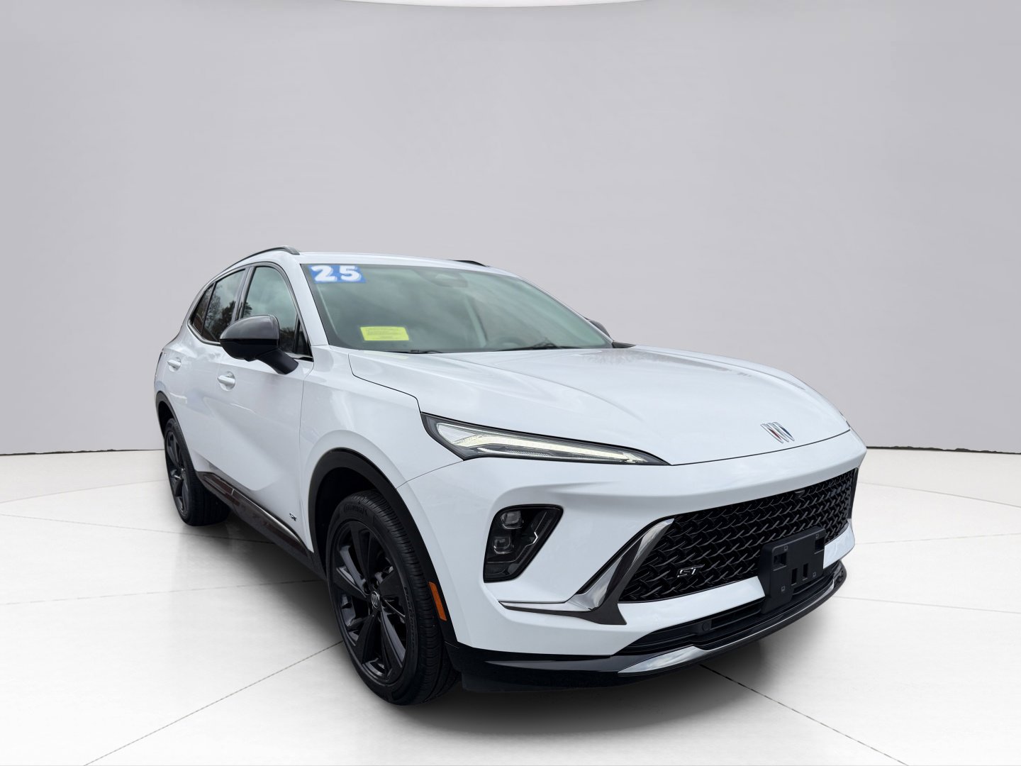 Used 2025 Buick Envision Sport Touring image 13