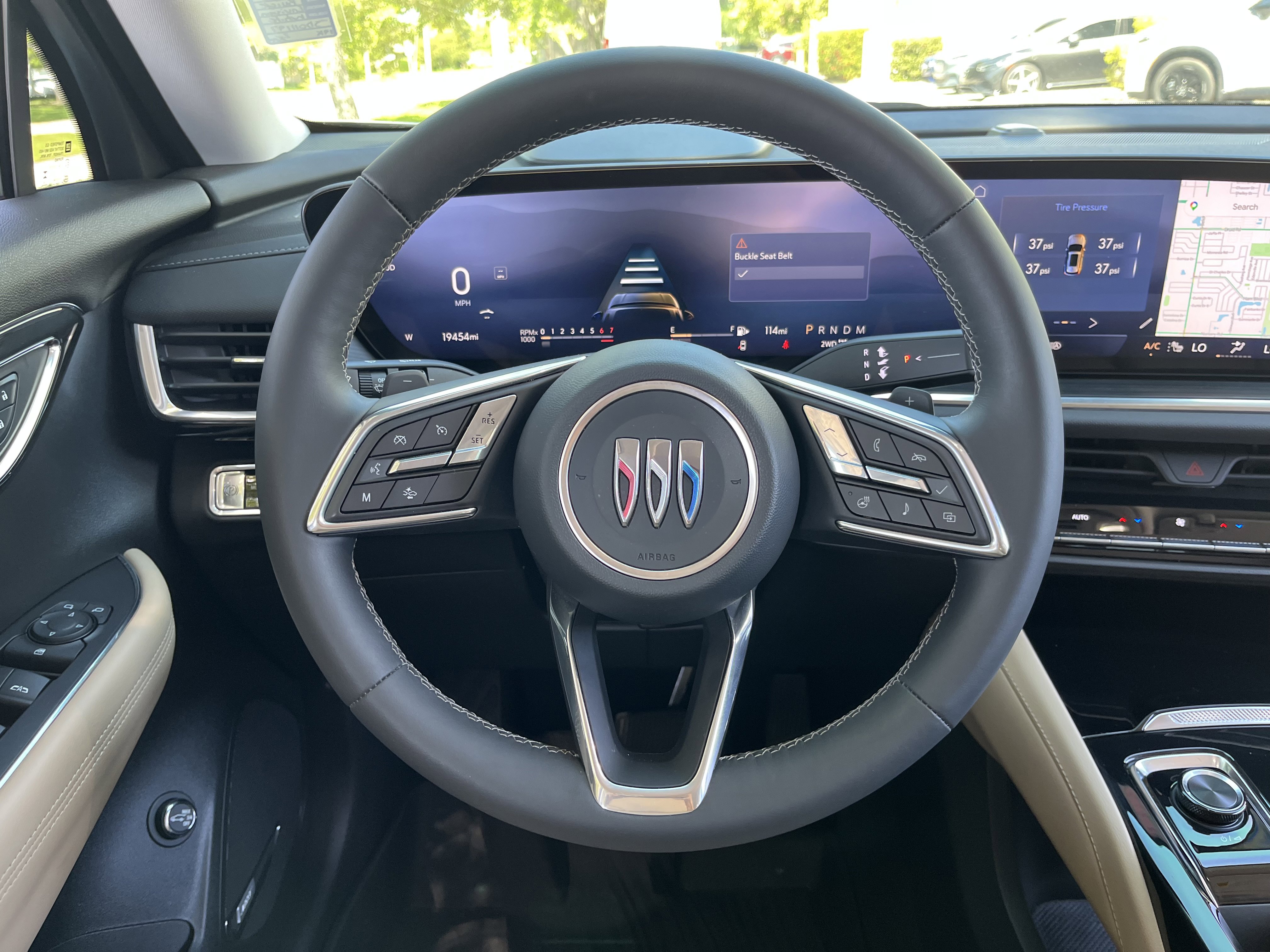 Used 2025 Buick Envision Preferred AWD/4WD image 18