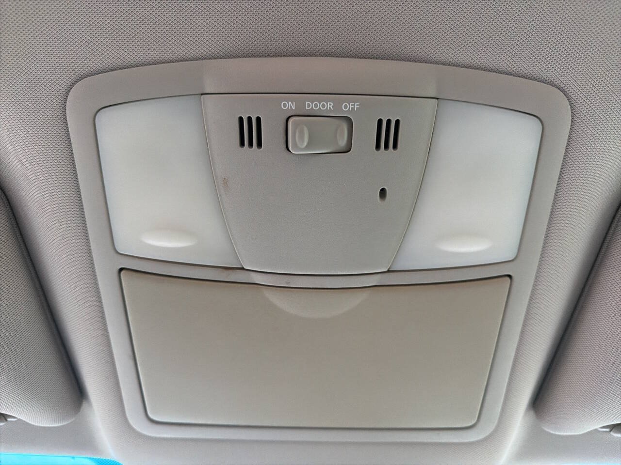 Used 2009 Nissan Altima 2.5 S FWD image 14