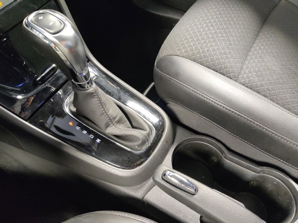 Used 2018 Buick Encore Sport Touring image 26