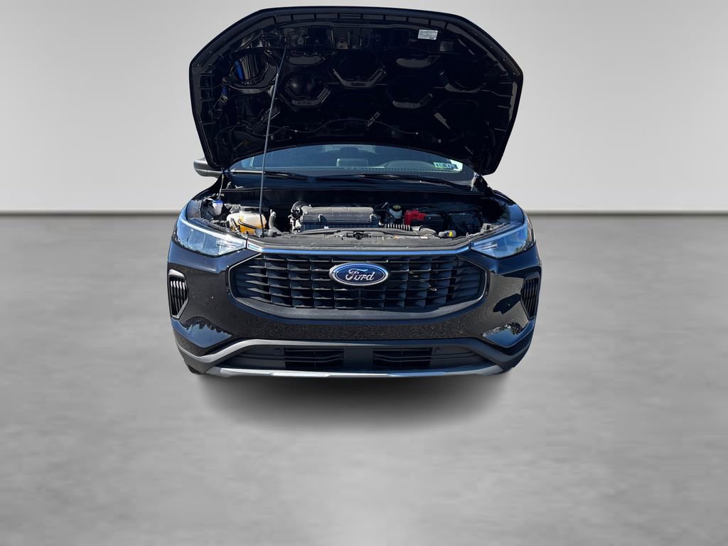 Certified 2025 Ford Escape Active w/ Cold Weather Package image 14