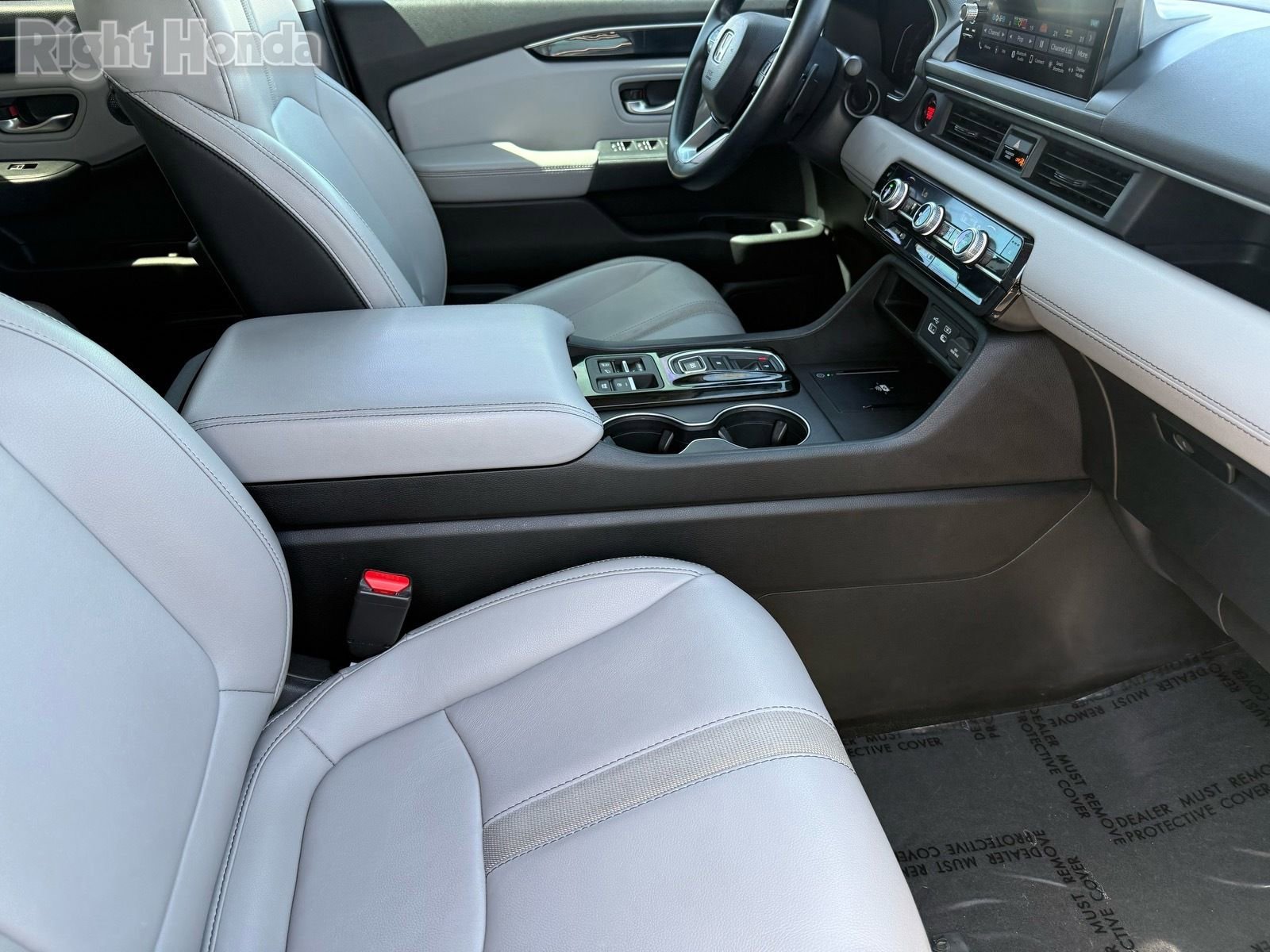 Certified 2025 Honda Pilot EX-L image 32