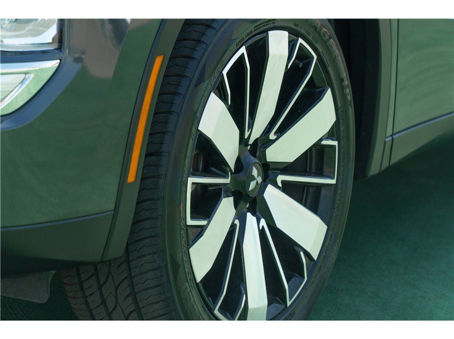 Used 2025 Mitsubishi Outlander AWD image 34