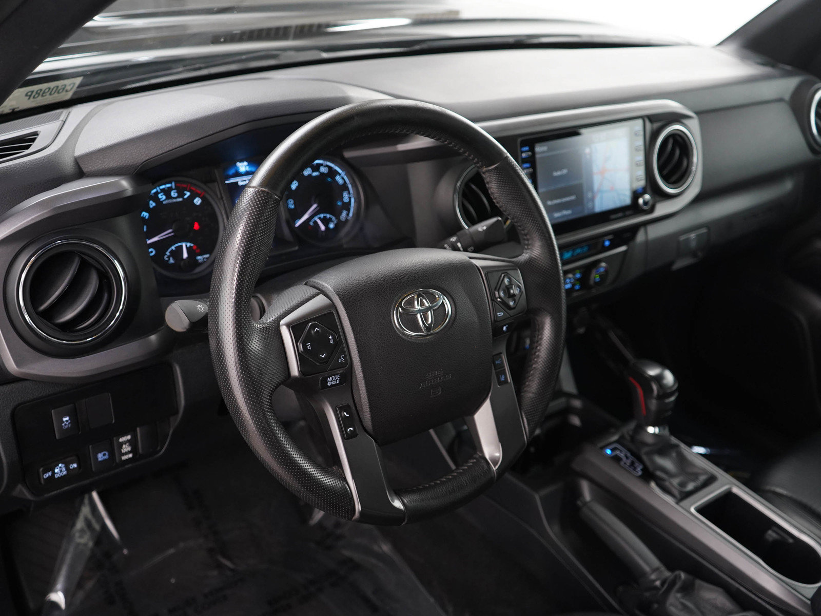 Used 2021 Toyota Tacoma TRD Off-Road AWD/4WD image 20