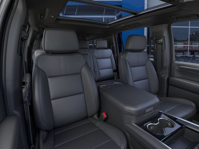 New 2026 Chevrolet Suburban RST w/ Sun And Tow Package AWD/4WD image 18