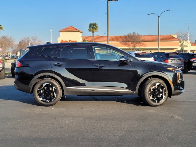 New 2026 Kia Sportage S AWD/4WD image 4