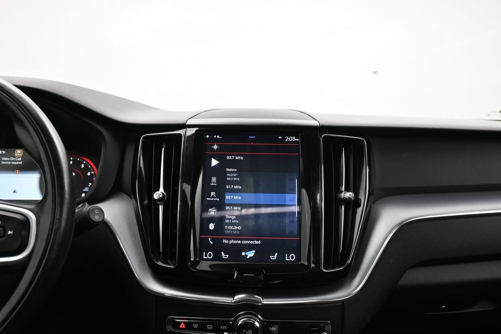 Used 2018 Volvo XC60 T5 Momentum w/ Vision Package AWD/4WD image 45