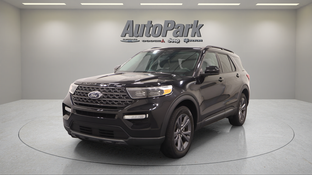 Used 2023 Ford Explorer XLT w/ Equipment Group 202A AWD/4WD image 6