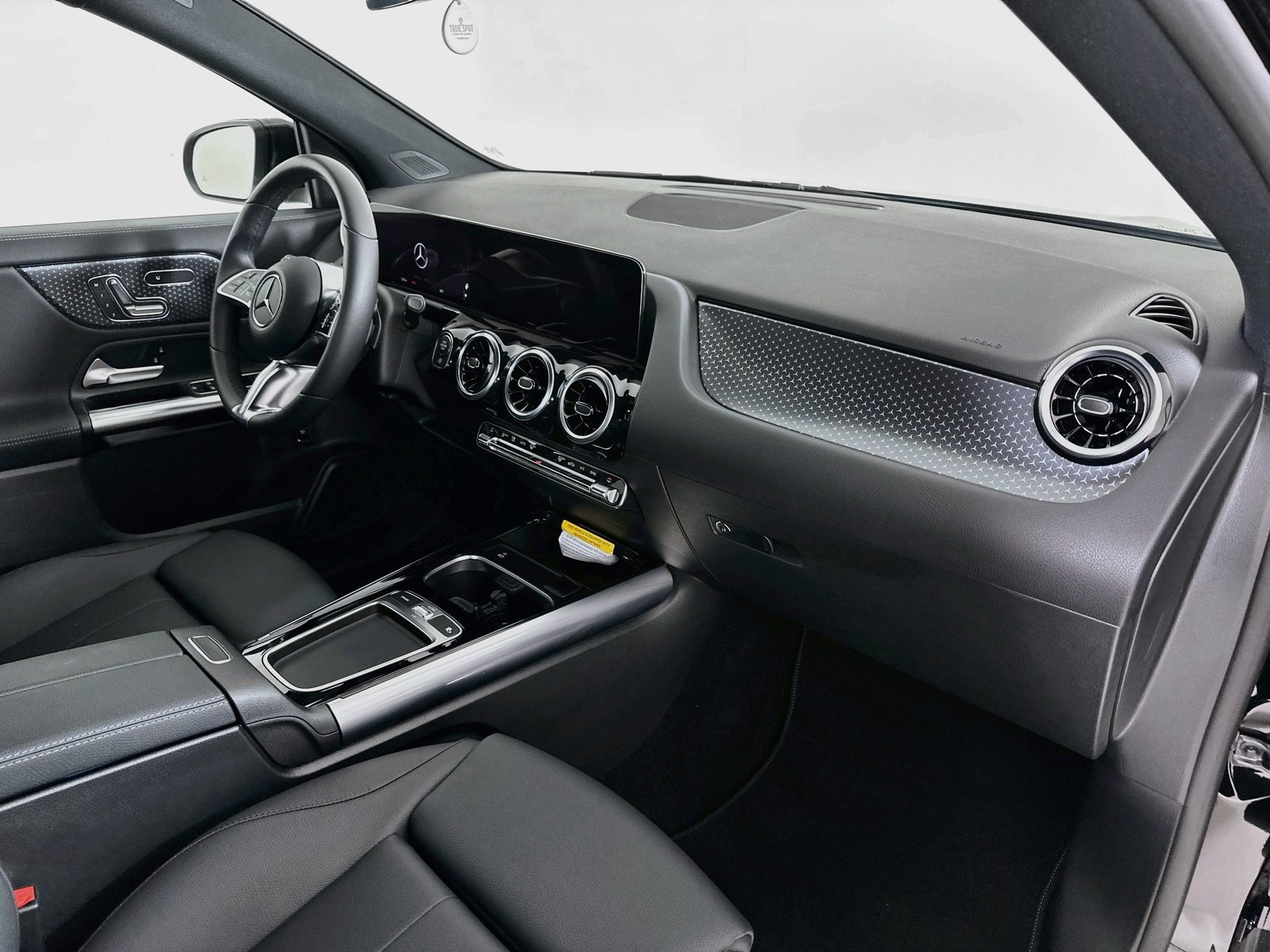 Used 2026 Mercedes-Benz GLA 250 image 28