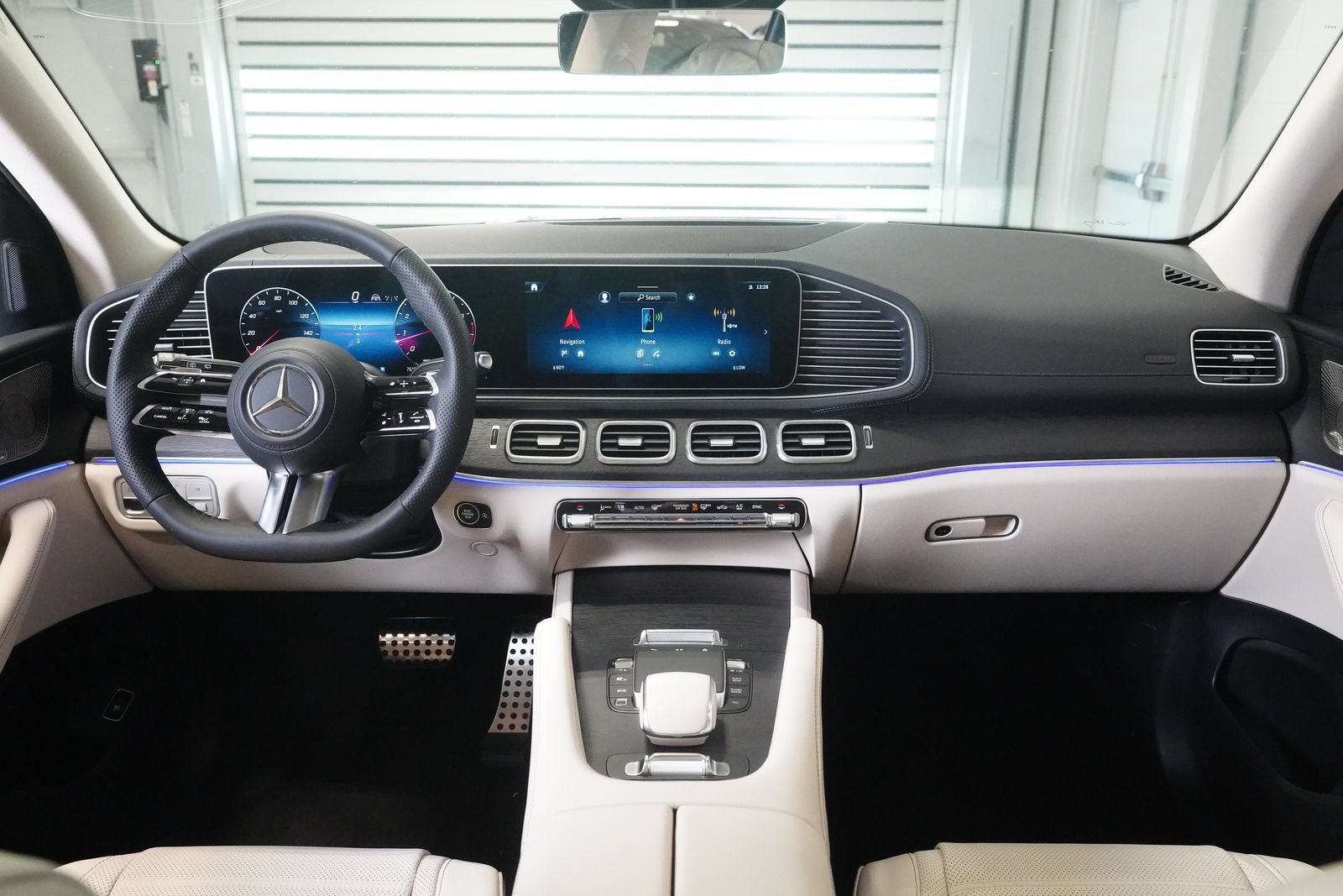 New 2026 Mercedes-Benz GLS 450 4MATIC image 18