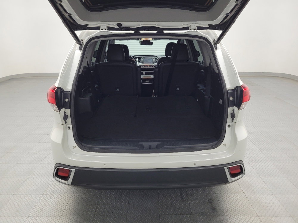 Used 2019 Toyota Highlander Limited image 29
