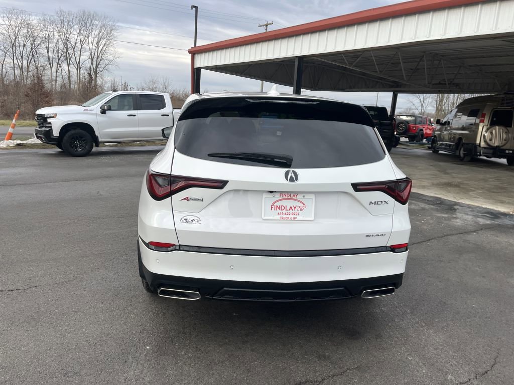 Used 2024 Acura MDX A-Spec image 9