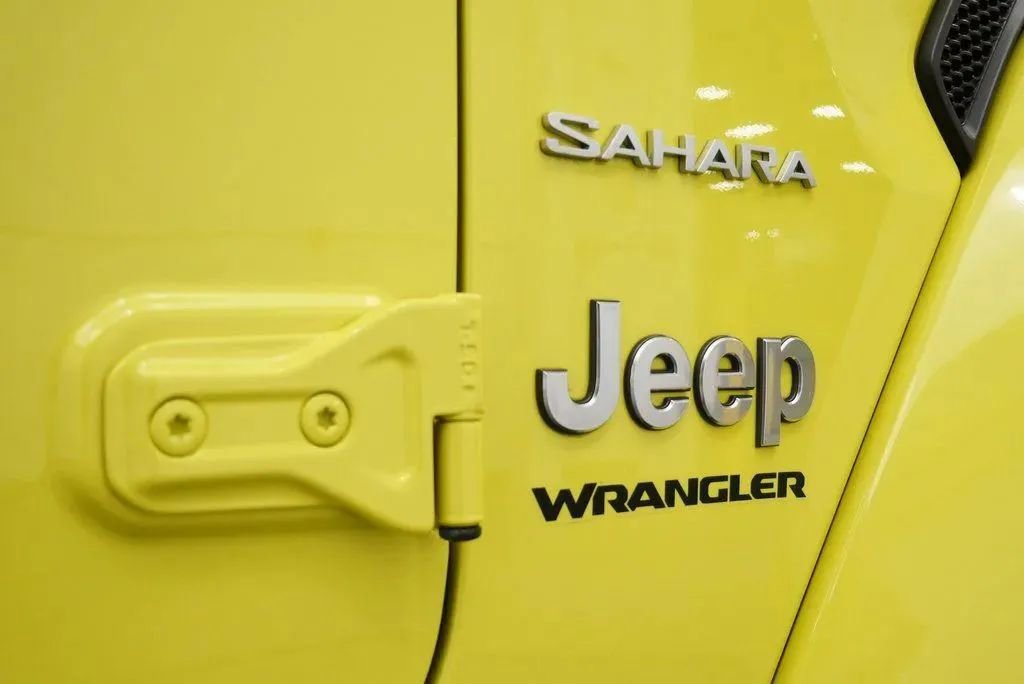 Used 2023 Jeep Wrangler Sahara w/ LED Lighting Group image 30