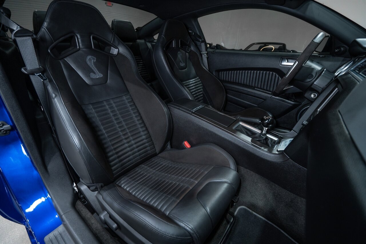 Used 2013 Ford Mustang Shelby GT500 RWD image 30