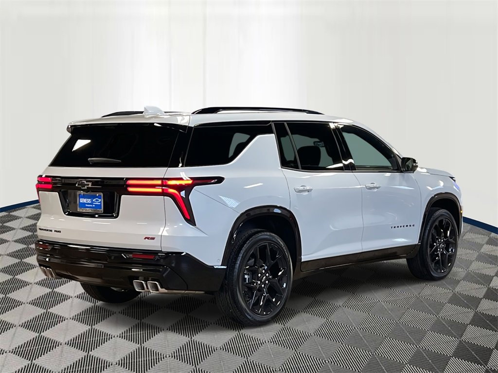 New 2026 Chevrolet Traverse RS w/ LPO, Floor Liner Package image 5