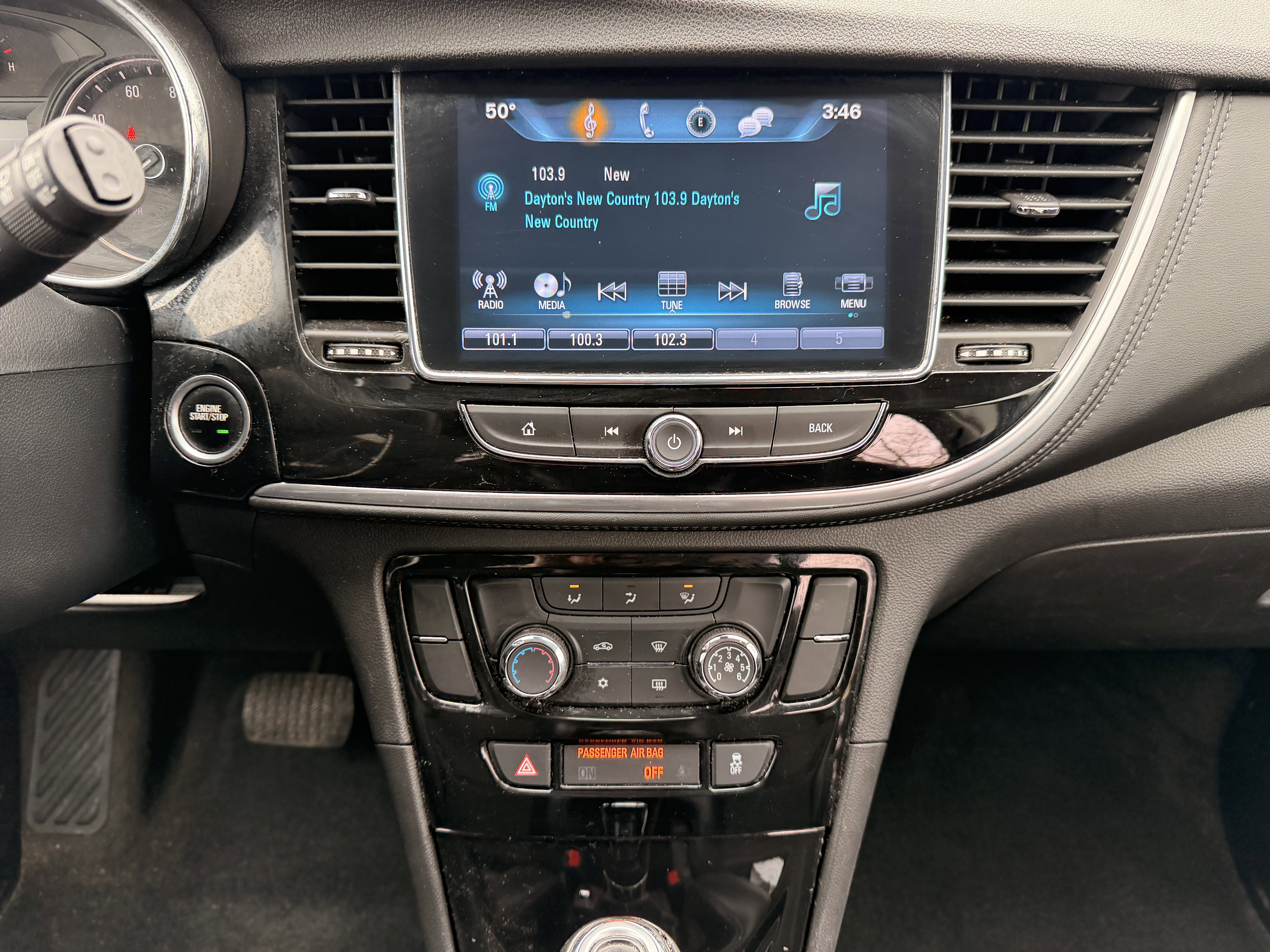 Used 2021 Buick Encore Preferred w/ Safety Package FWD image 18