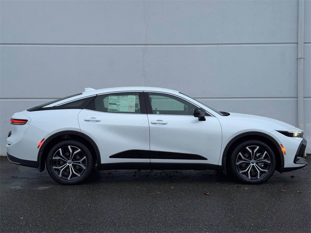 New 2026 Toyota Crown XLE image 8