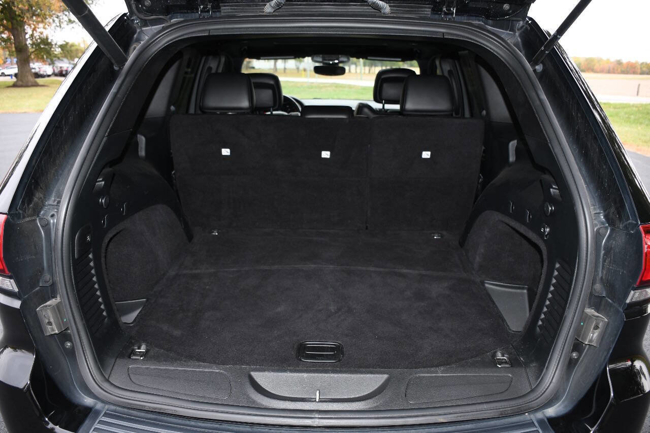 Used 2019 Jeep Grand Cherokee Altitude AWD/4WD image 20