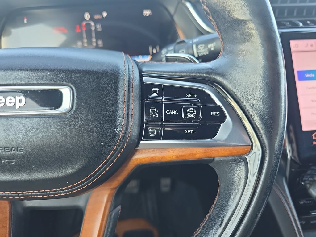 Used 2021 Jeep Grand Cherokee L Summit AWD/4WD image 19