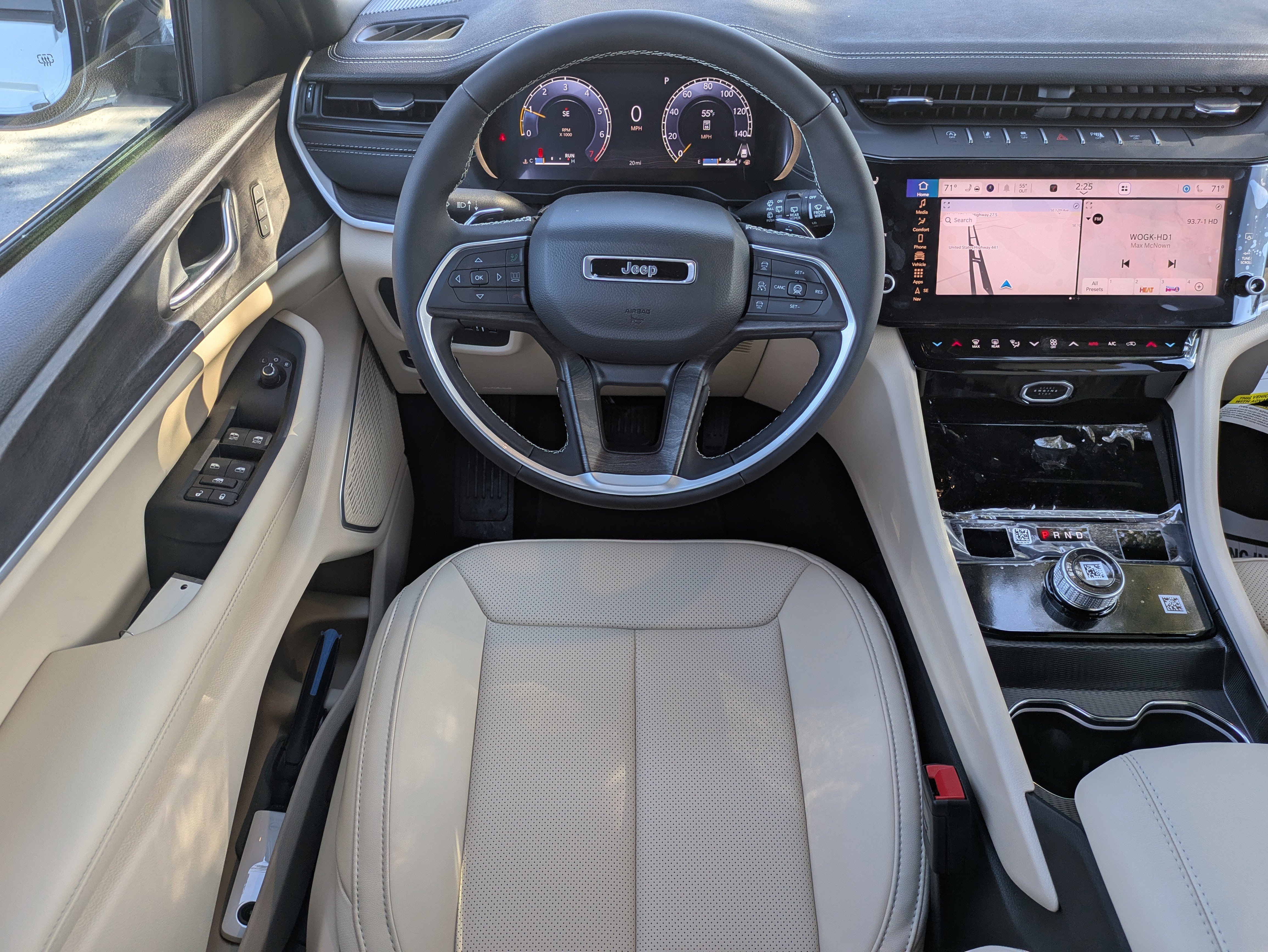 New 2026 Jeep Grand Cherokee Limited w/ Luxury Tech Group II image 16