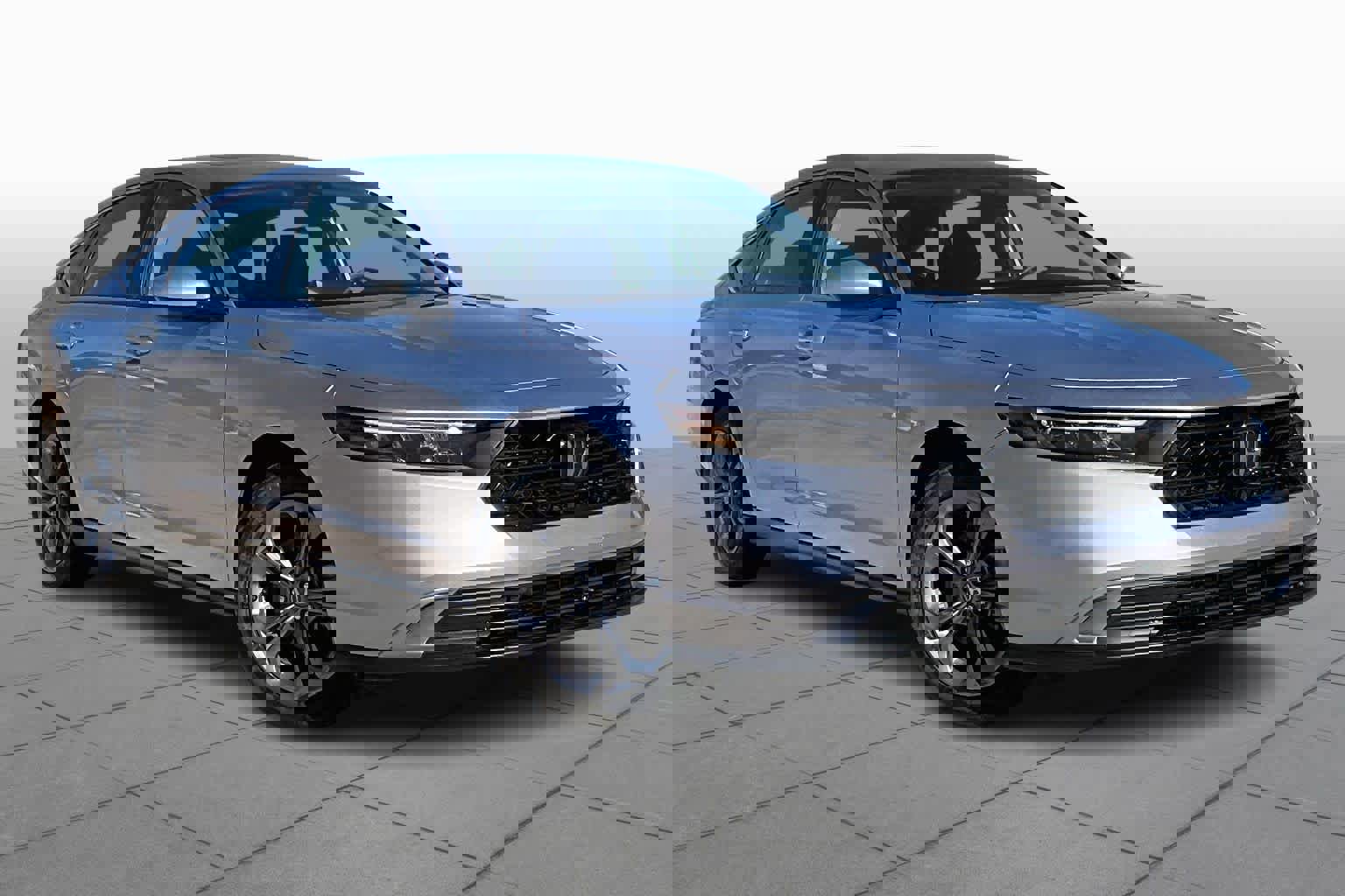 Used 2024 Honda Accord EX image 2