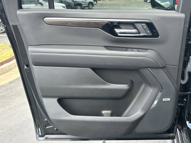 New 2026 Chevrolet Suburban Premier image 45