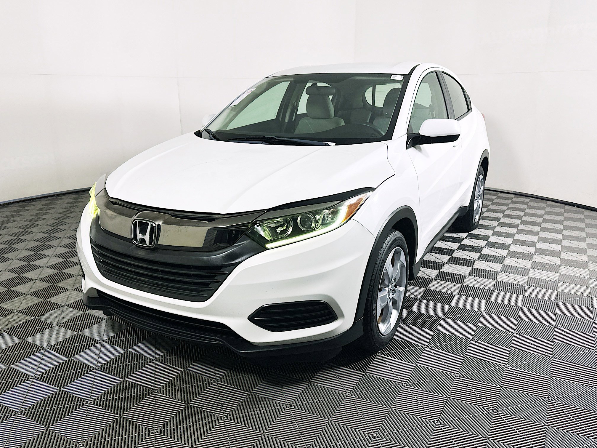 Used 2019 Honda HR-V LX image 7