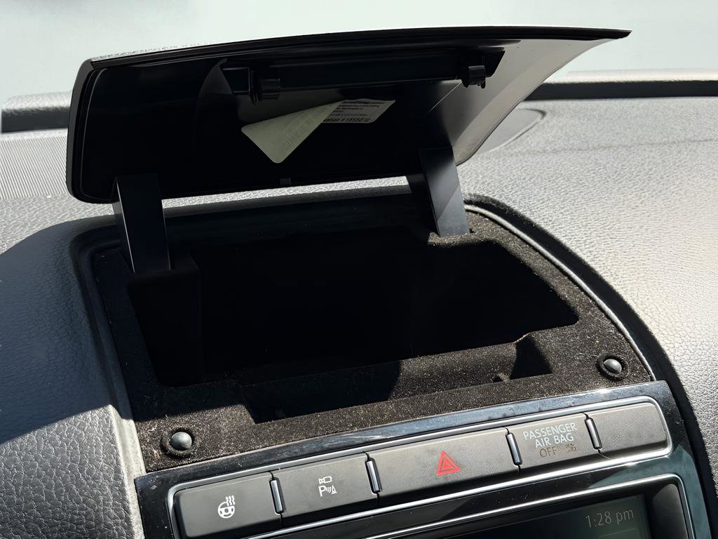 Used 2017 Volkswagen Touareg Wolfsburg Edition image 43