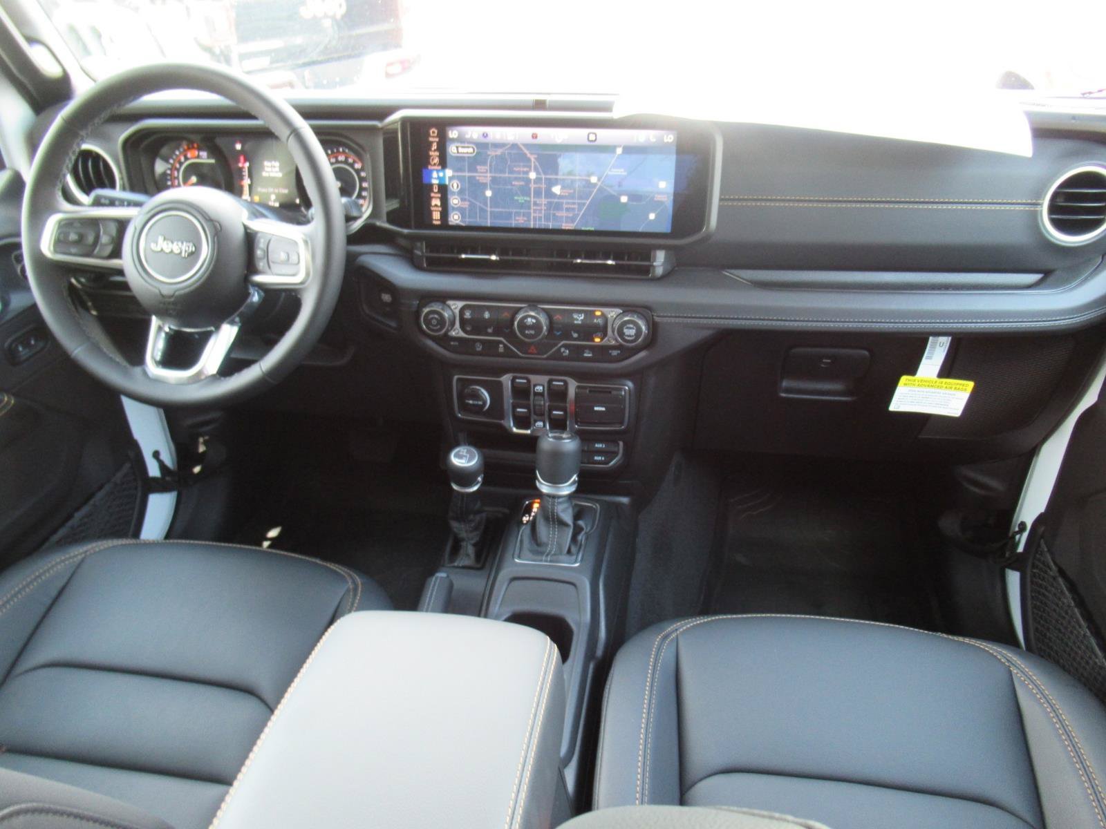New 2026 Jeep Wrangler Unlimited Sahara AWD/4WD image 13