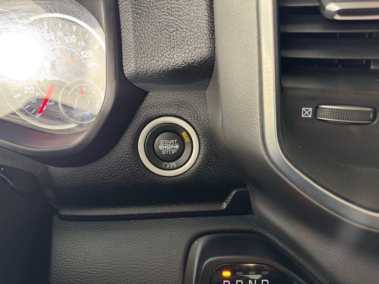 Used 2024 RAM 2500 Big Horn w/ Bed Utility Group image 21