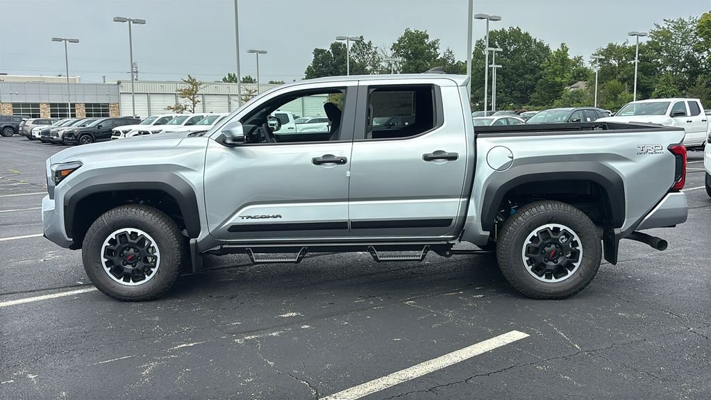 New 2026 Toyota Tacoma TRD Off-Road w/ TRD Off Road Upgrade Package AWD/4WD image 4