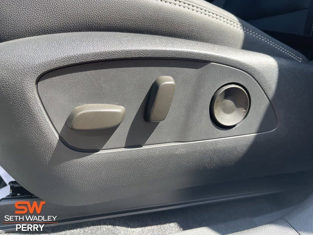 New 2025 Chevrolet Blazer EV LT w/ Super Cruise Package image 21