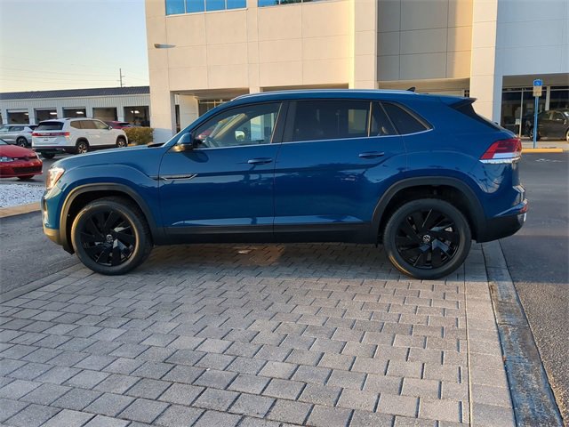 New 2026 Volkswagen Atlas Cross Sport SE image 6