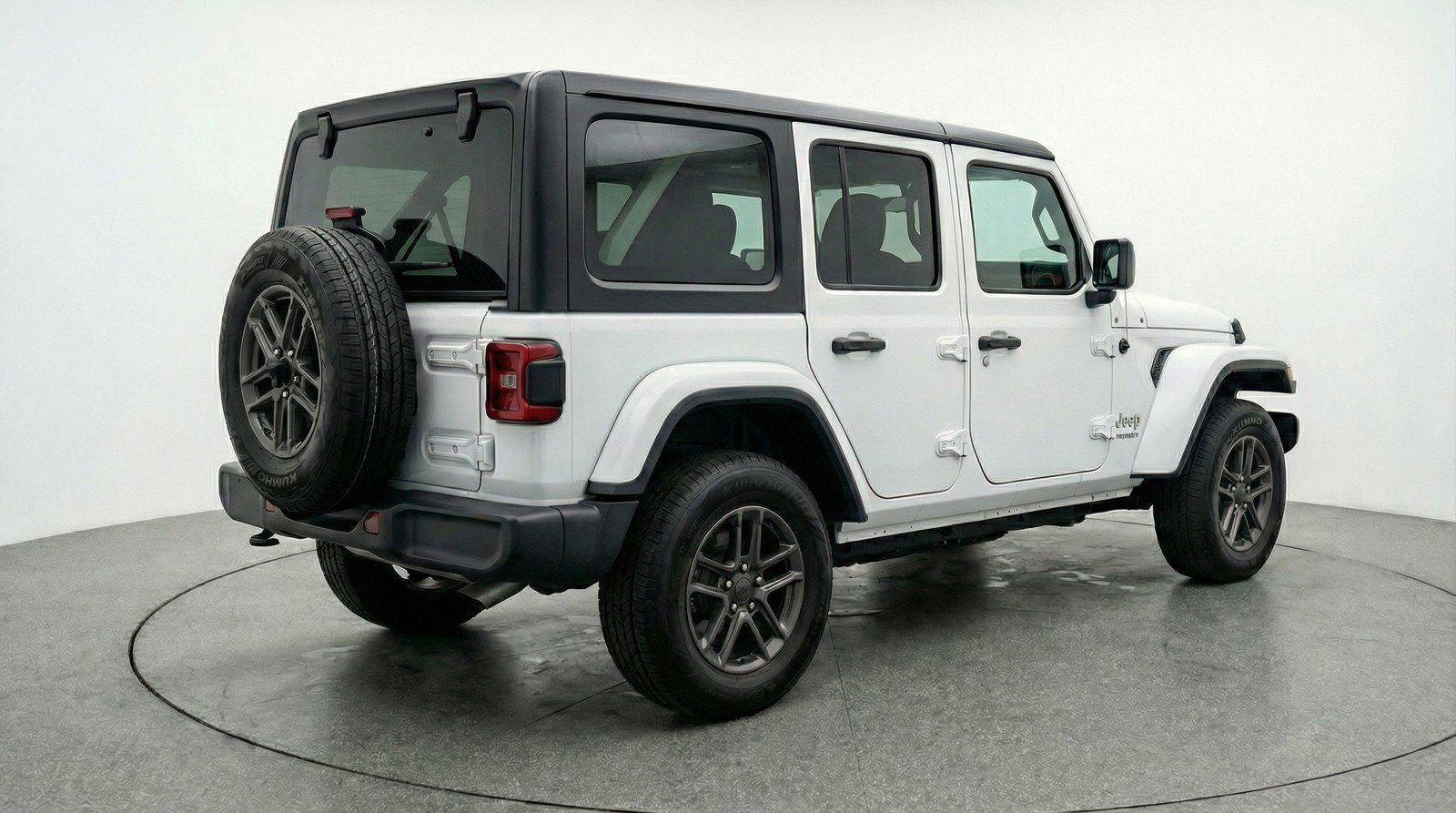 Used 2025 Jeep Wrangler Sport S image 9