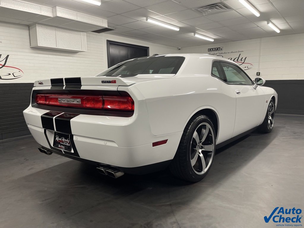 Used 2014 Dodge Challenger SRT8 image 10