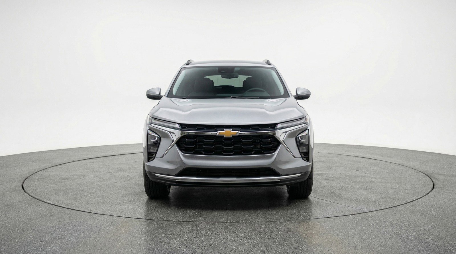 Used 2025 Chevrolet Trax LT FWD image 2