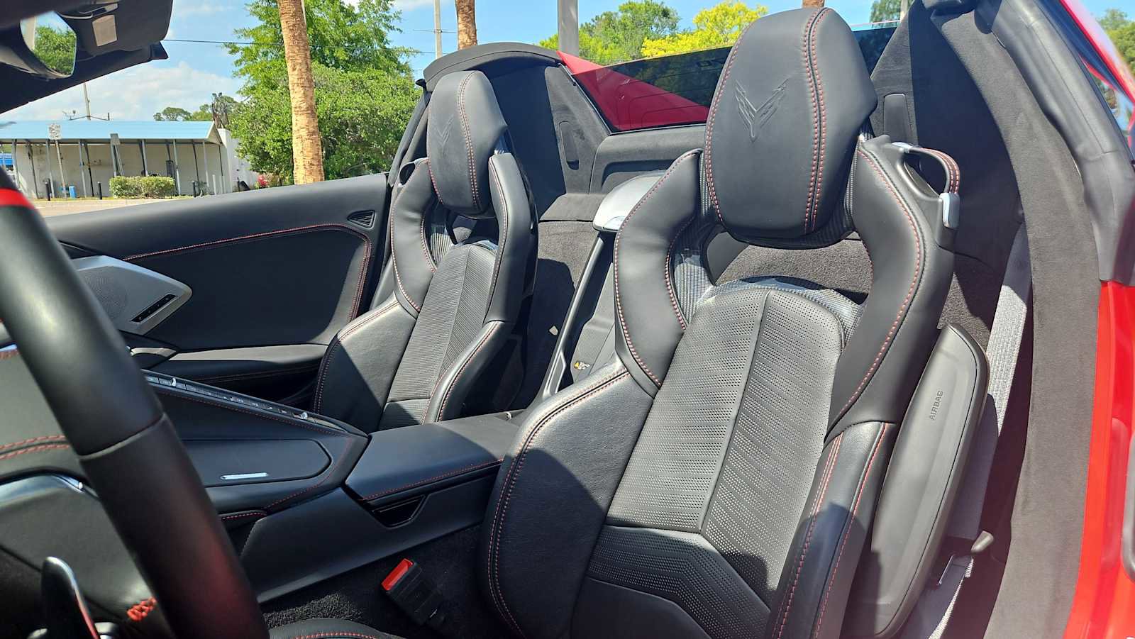 Used 2023 Chevrolet Corvette Stingray Premium Conv w/ Z51 Performance Package RWD image 13
