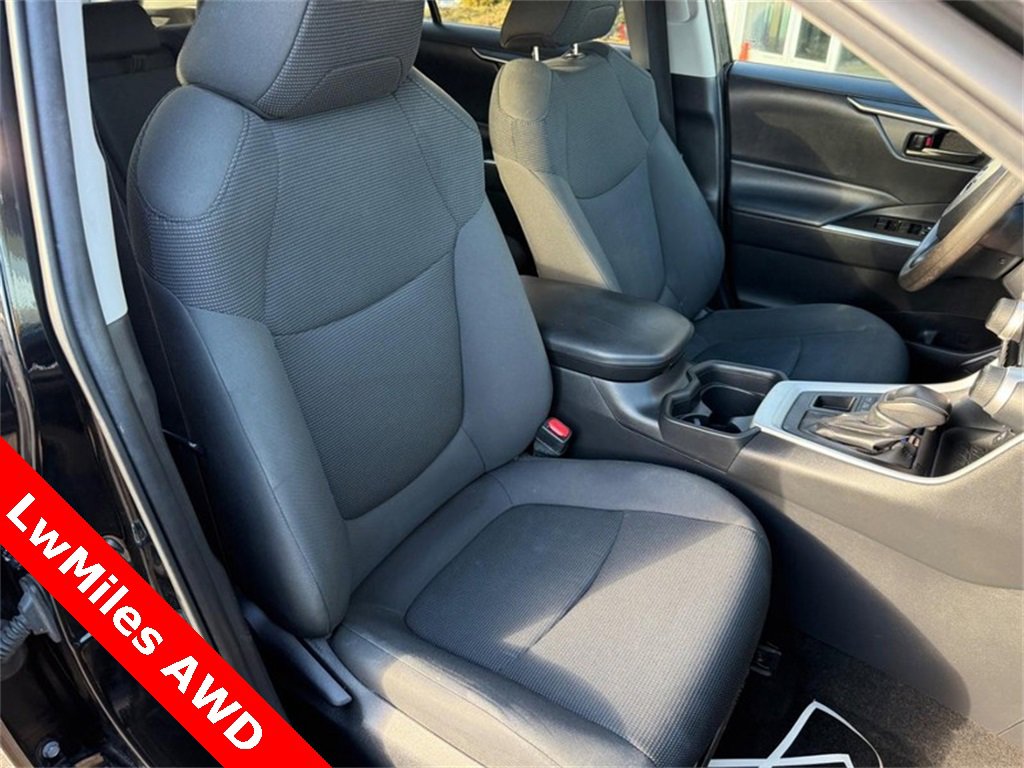 Used 2019 Toyota RAV4 LE w/ All Weather Liner Package image 11