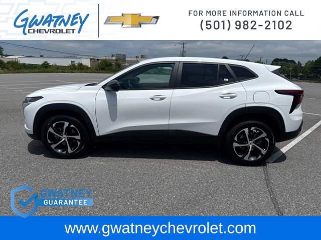 Used 2025 Chevrolet Trax RS w/ Driver Confidence Package FWD image 8